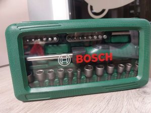 Kruvikeeraja komplekt 46osa Bosch