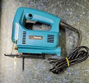 Tikksaag Makita 4323