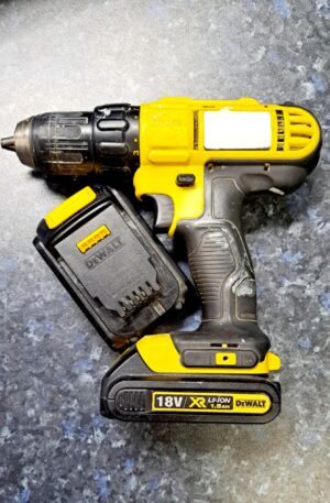 Akutrell Dewalt DCD711
