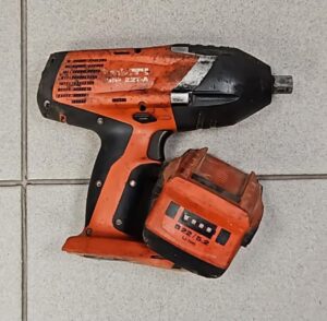 Akulöökmutrikeeraja Hilti SIW 22T-A + aku 5.2 Ah